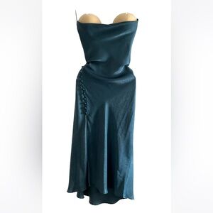 Midi dress w/ buttons